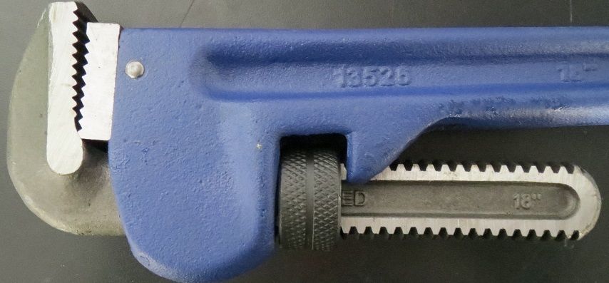 JH Williams 13526 Cast Iron Pipe Wrench 18" With Scale