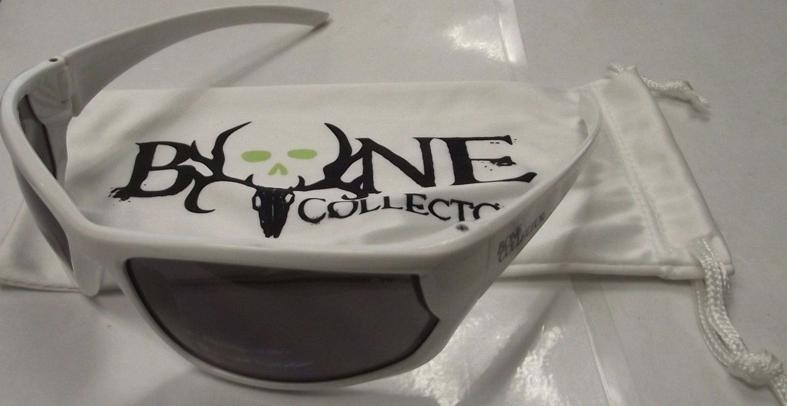 Radians Bone Collector BCCVW0-20ID Shooting Glasses Smoke Lens White
