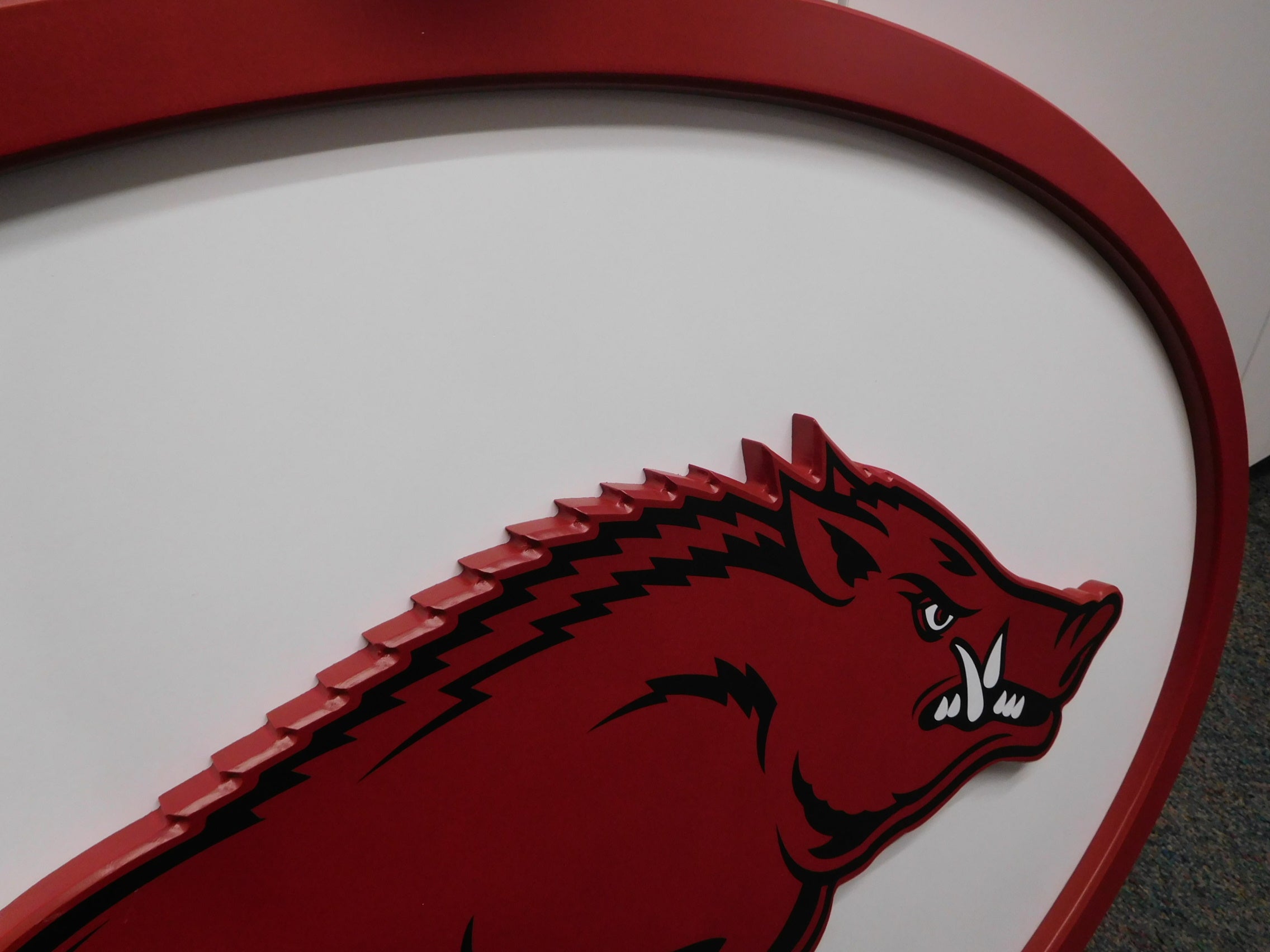 Fan Creations NCAA 00334 Arkansas University of Arkansas 31 inch Logo Wall Art