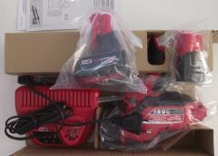 Milwaukee 2441-159 M12 Li-Ion 10 oz. Caulk and Adhesive Gun Kit 220-240v Euro