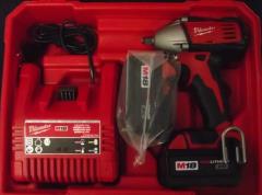 Milwaukee 2651-259 18-Volt M18 3/8" Compact Impact Wrench Kit 220-240v Euro