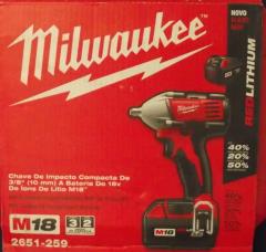 Milwaukee 2651-259 18-Volt M18 3/8" Compact Impact Wrench Kit 220-240v Euro