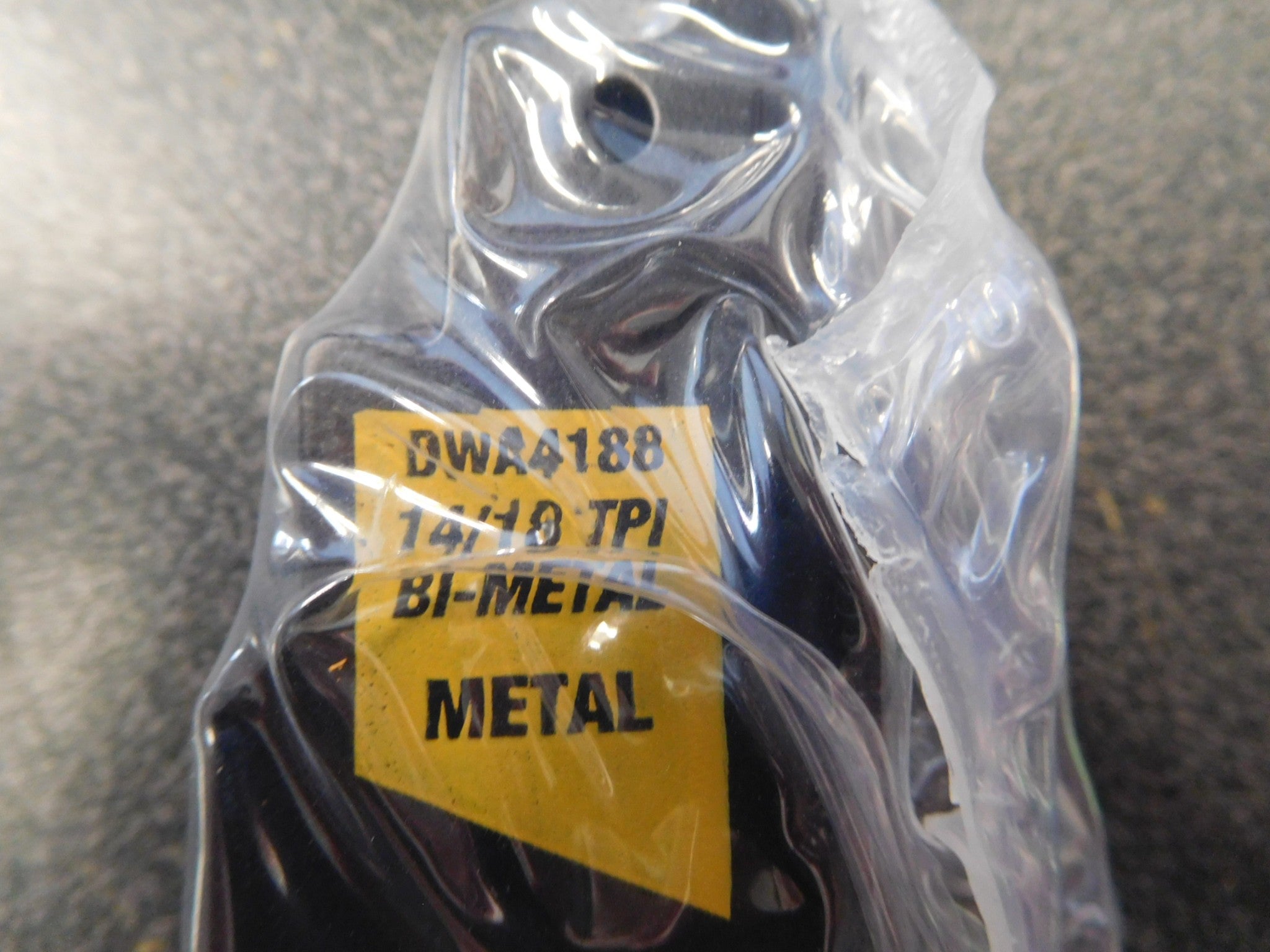 Dewalt DWA4188 8" x 14/18TPI 2X Premium Metal Cutting Recip Saw Blade 10 Pack US