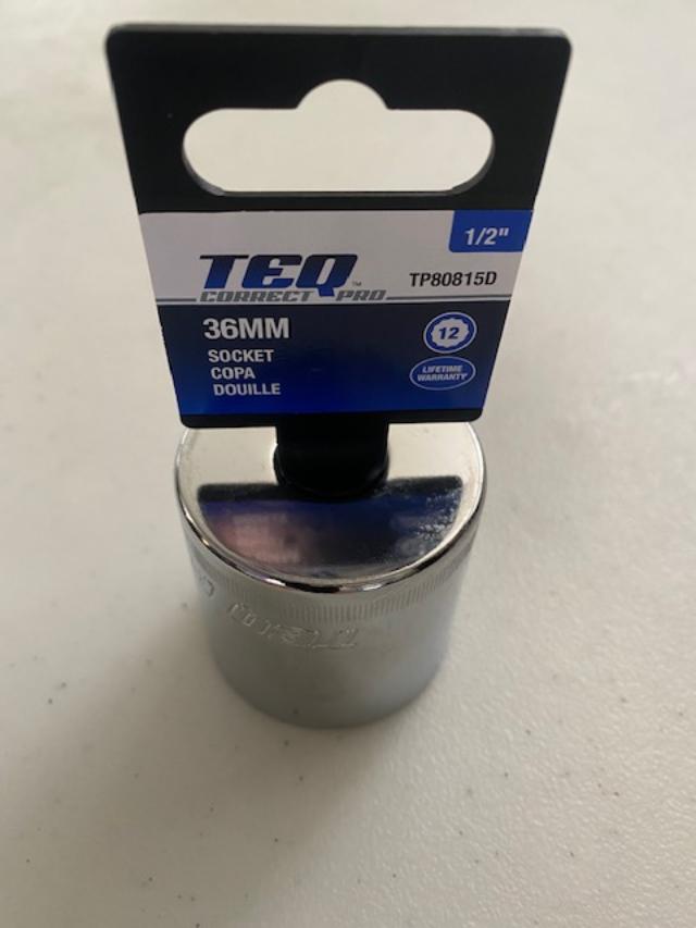 TEQ TP80815D Professional 36mm 1/2" Drive 12-Point Standard Socket