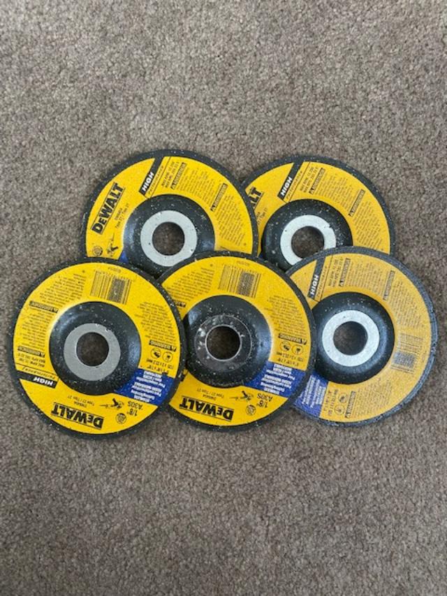 Dewalt DW8454 5" x 1/8" x 7/8" Stainless Steel Grinding Wheels 5pcs.