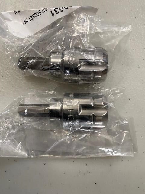 GEARWRENCH 89031 3/8" Drive Pass Thru Hex Bit SAE Socket 1/4" 2pcs.